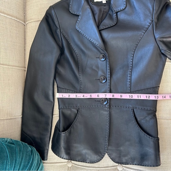SOLD•Marc Jacobs Leather Jacket, Vintage - Picture 8 of 11
